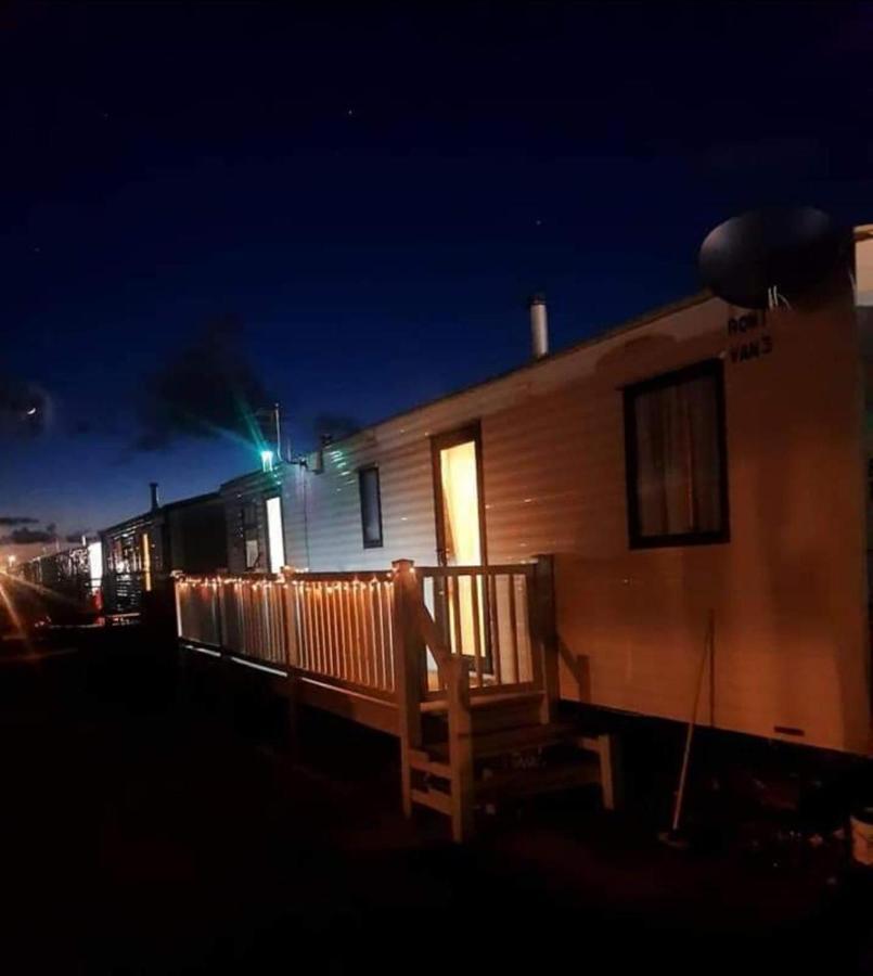 Lovely Caravan At Ingoldmells Just Behind Sealands Διαμέρισμα Εξωτερικό φωτογραφία